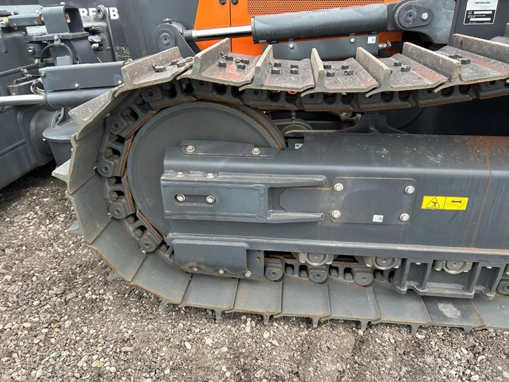 2026-develon-dd100-us10-crawler-dozer-image-20