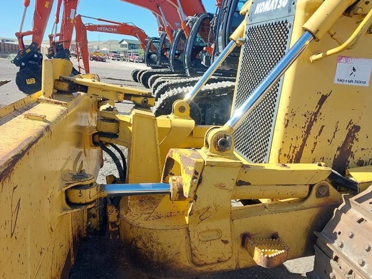 2011-komatsu-d65ex-16-image-21