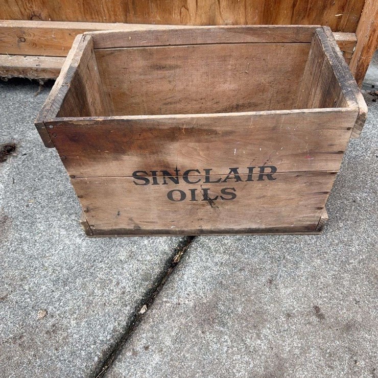 Sinclair Oil Crate