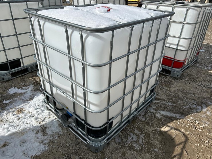 water-tank-tote-image-2