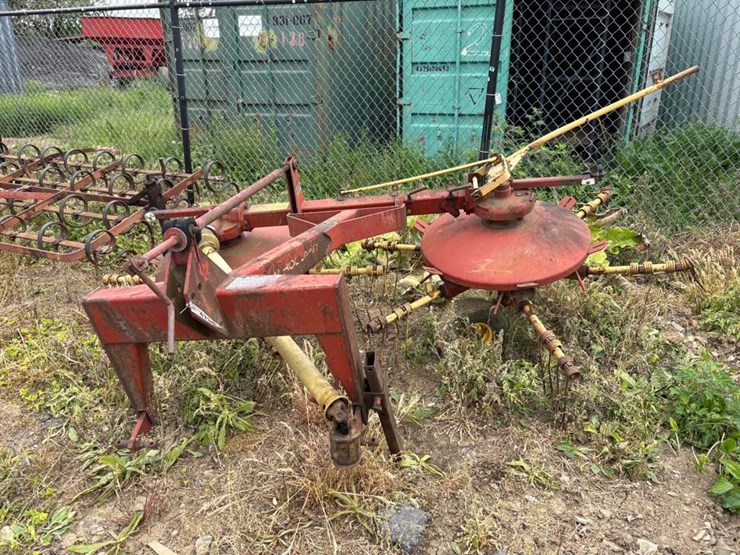 new-holland-254-image-2