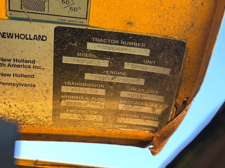 new-holland-8240-image-80
