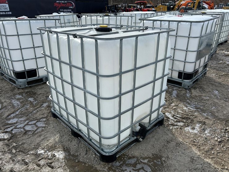 water-tank-tote-image-4