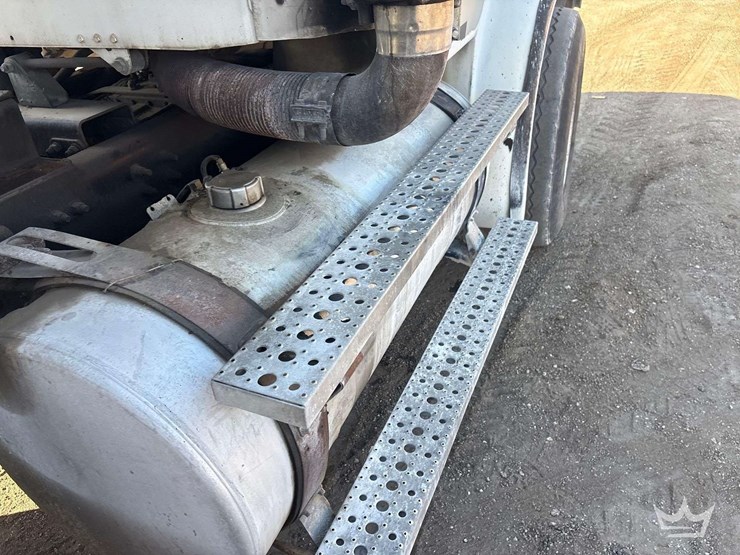 2007-freightliner-m2-112-tri-axle-dump-truck-image-14