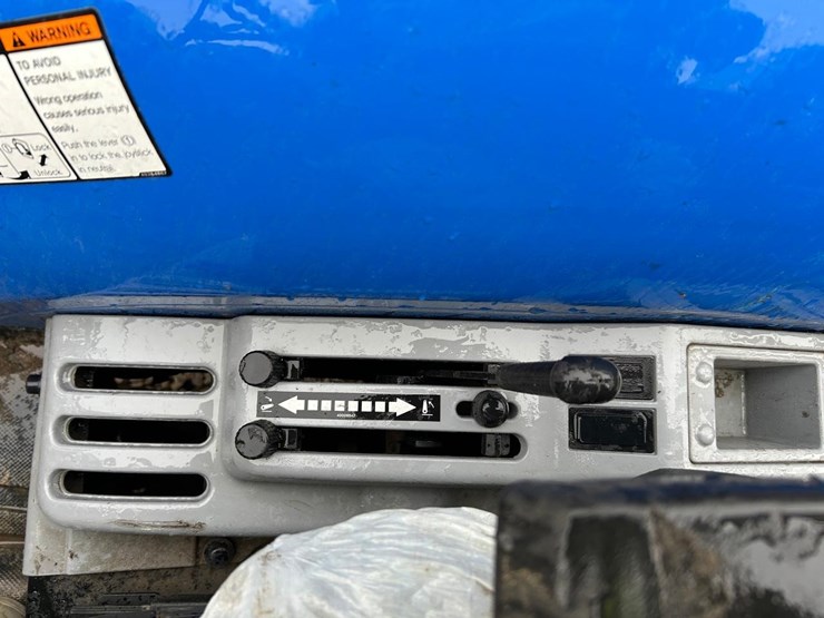 2015-new-holland-boomer-37-image-34