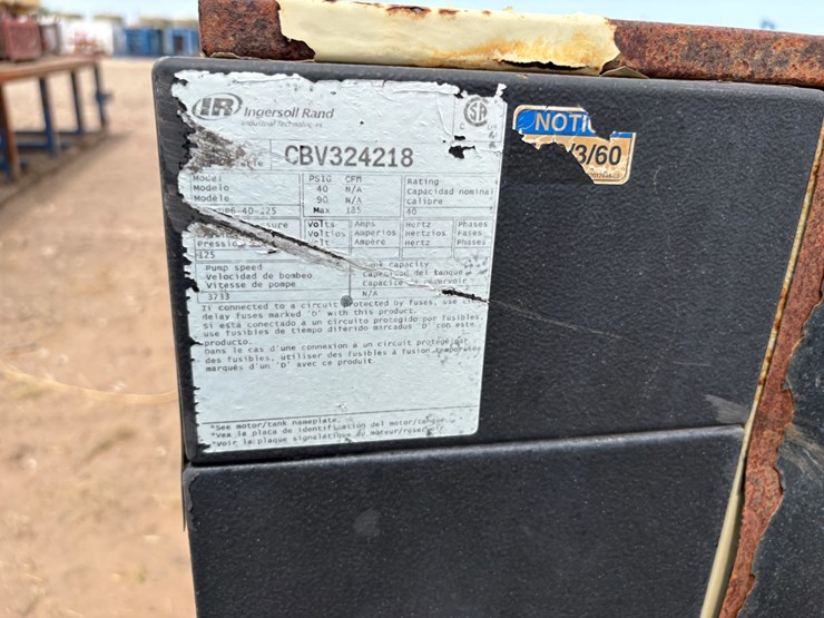 (3)-inoperable/incomplete-ingersoll-rand-up6-40-125-corkscrew-air-compressors-&-(1)-sullivan-palatek-air-compressor-image-14