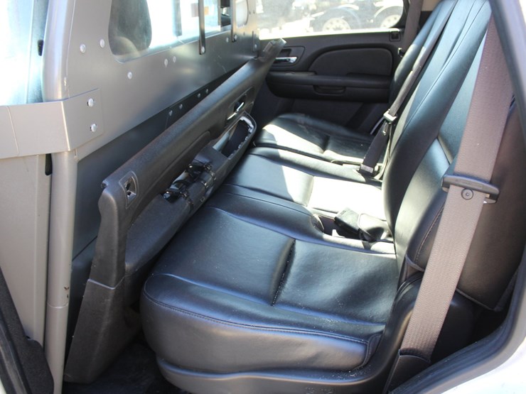 2013-chevrolet-tahoe-image-5