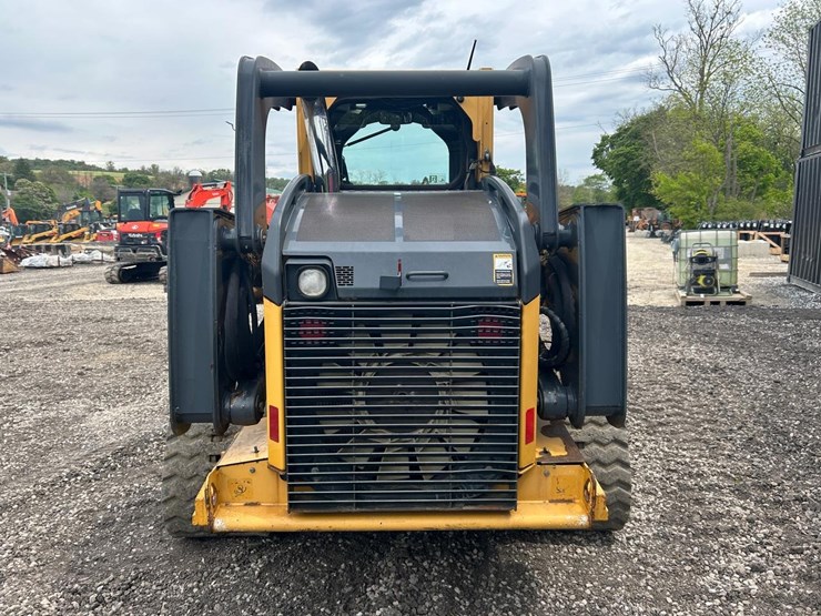 deere-333e-image-3