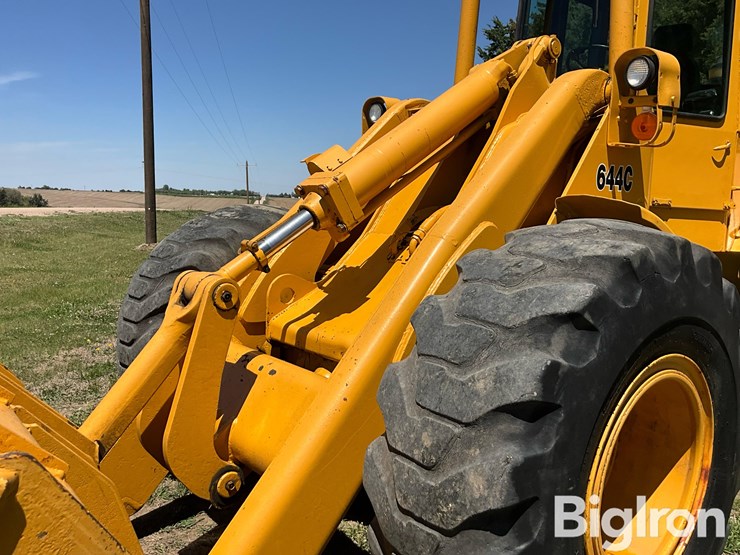 deere-644c-image-11