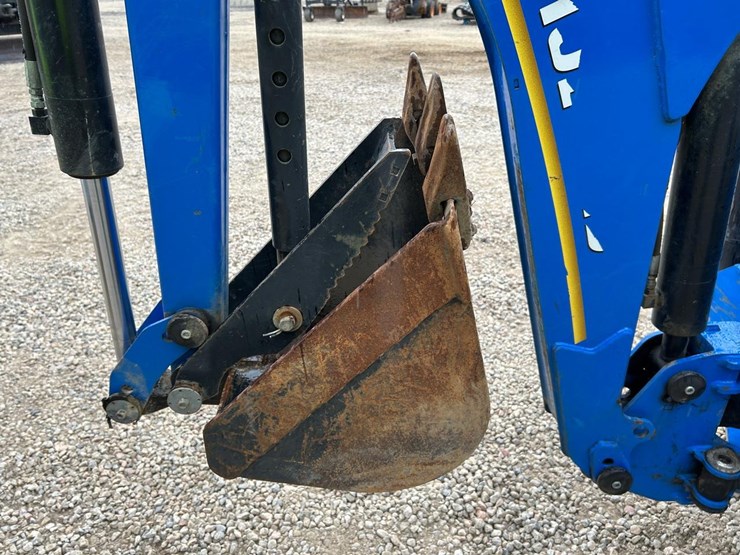 2015-new-holland-boomer-37-image-17