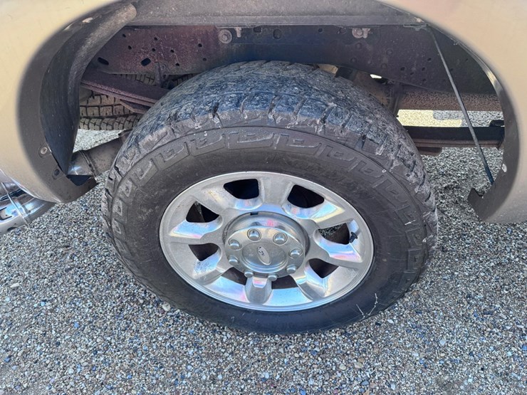 2011-ford-f250-image-29