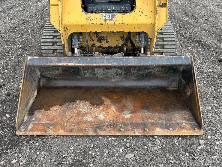 2020-caterpillar-259d3-image-9