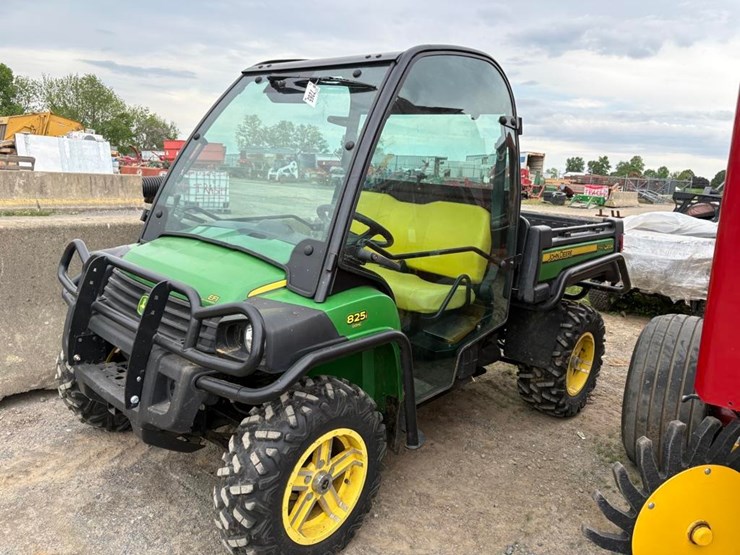john-deere-gator-image-2