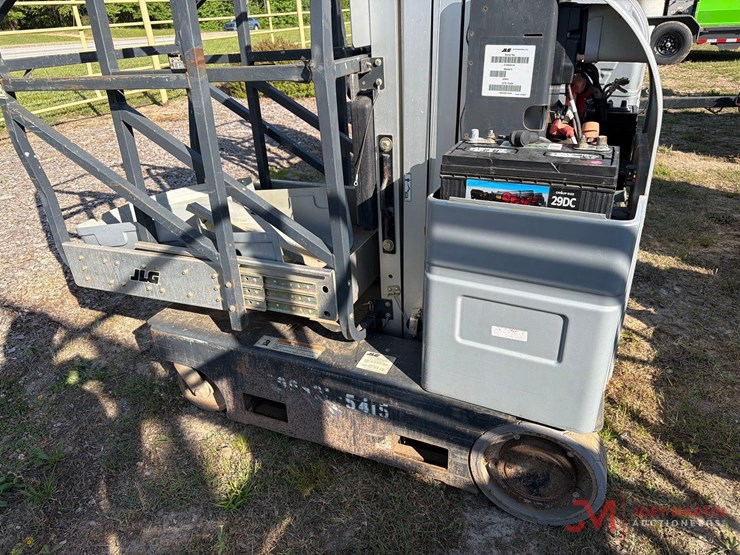2014-jlg-20mvl-image-4