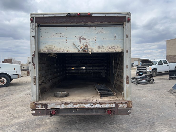 enclosed-aluminum-job-trailer-image-35