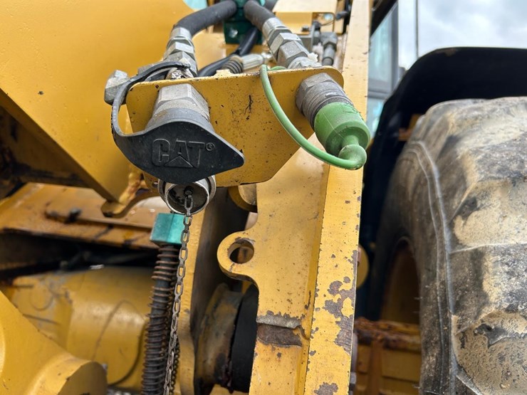 caterpillar-906h-image-11