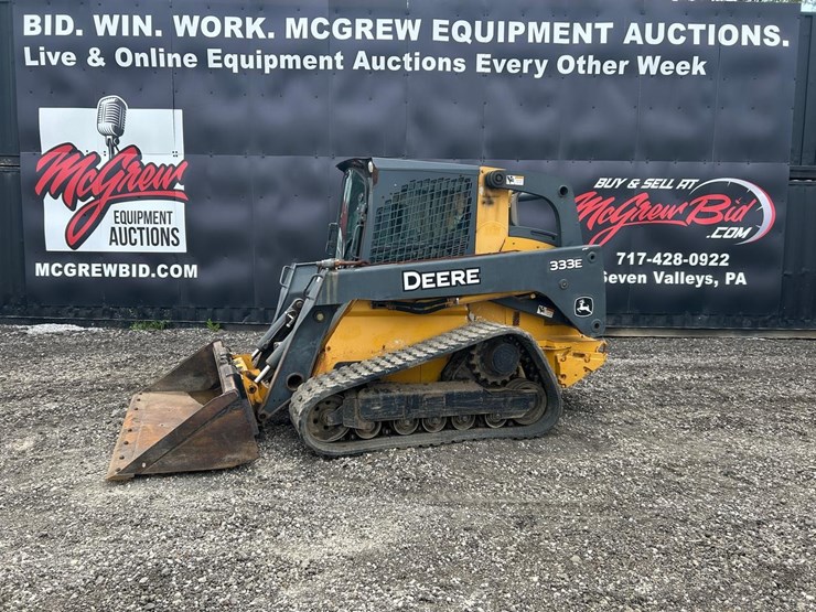 deere-333e-image-1