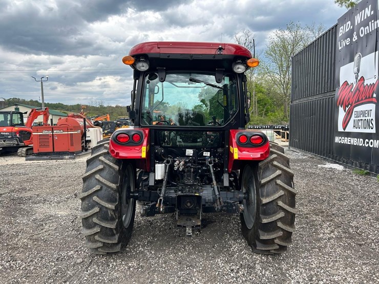 case-ih-75a-tractor-image-3