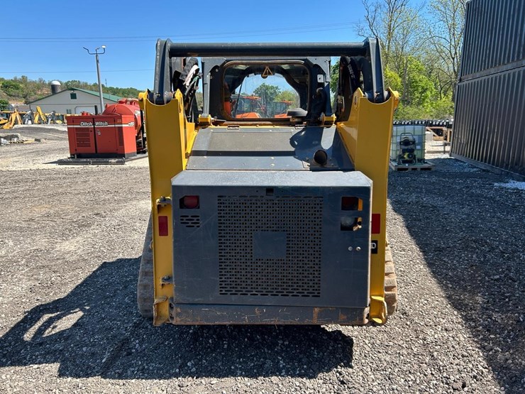 2023-deere-317g-image-3