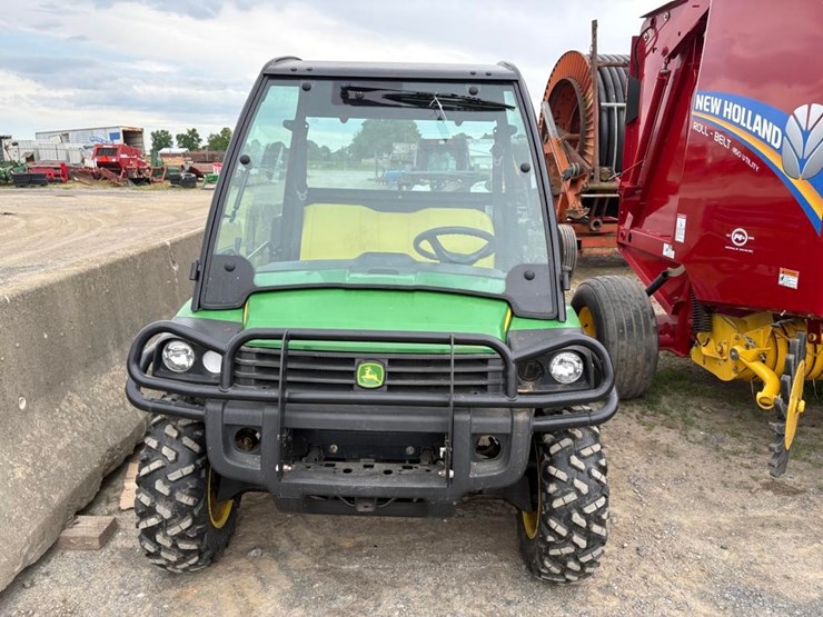 john-deere-gator-image-3