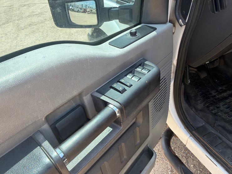 2011-ford-f250-image-7