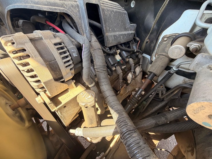 2012-gmc-2500-image-17