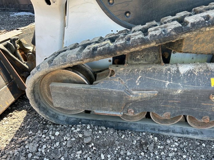 2021-bobcat-t64-image-17