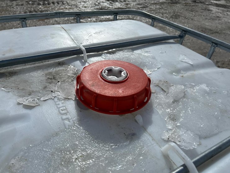 water-tank-tote-image-5