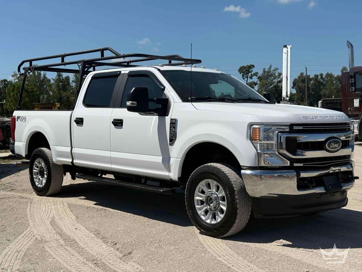 2022-ford-f350-image-2