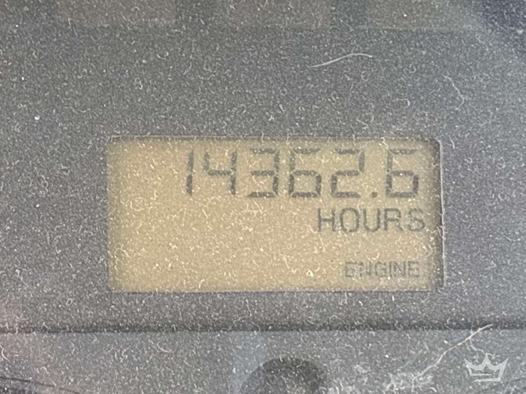 2007-freightliner-m2-106-image-9