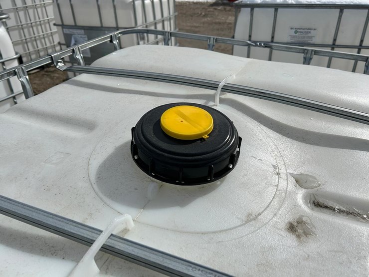 water-tank-tote-image-5