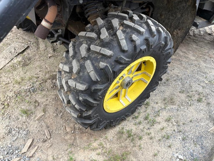 john-deere-gator-image-10