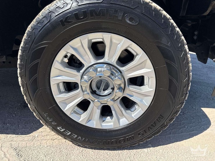 2022-ford-f350-image-34