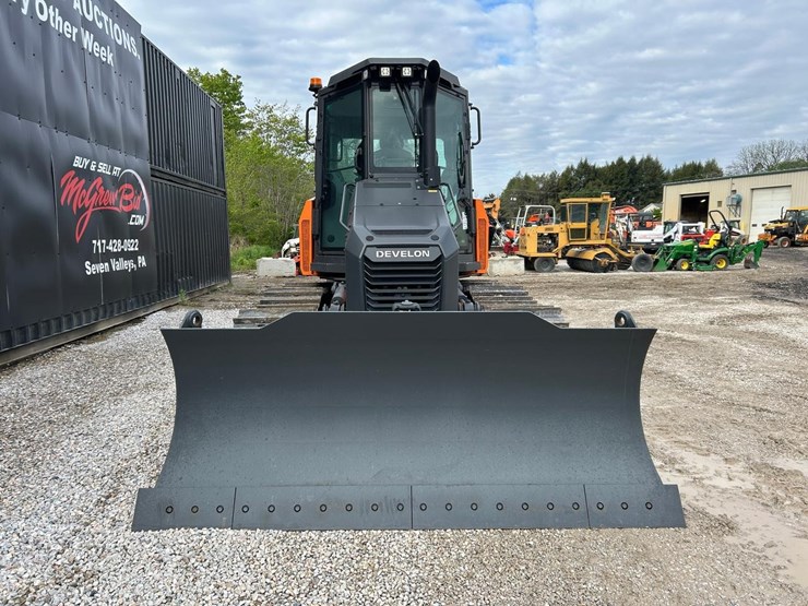 2026--develon-dd100-us10-crawler-dozer-image-7