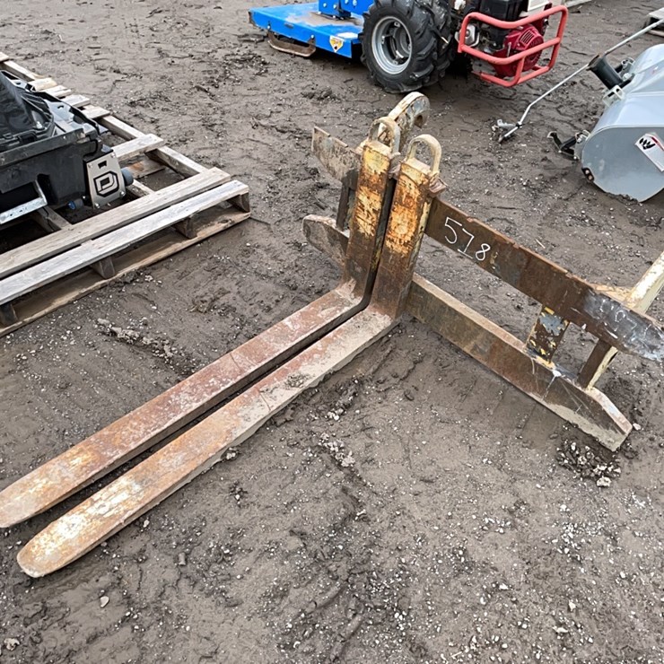 CATERPILLAR 908