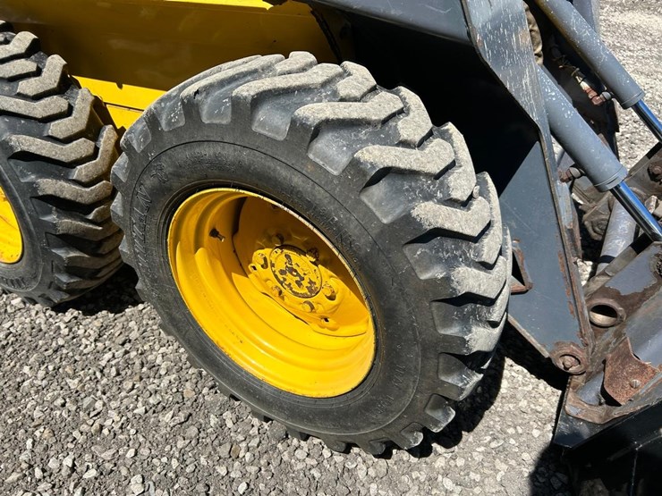 new-holland-ls150-image-13