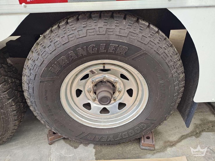 2025-precisions-provencal-22ft.-5th-wheel-mobile-office/-showroom-trailer-image-62