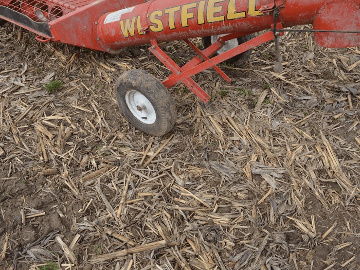 westfield-grain-apron-auger-image-3