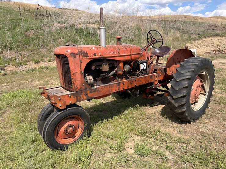 allis-chalmers-wd-tractor-image-1