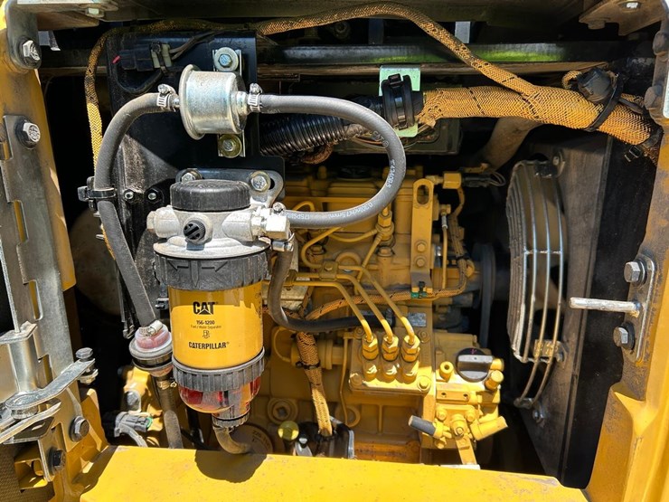 2021-caterpillar-303.5-image-15