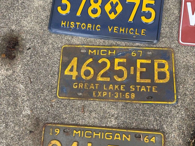 60's-and-70's-michigan-plates-image-2