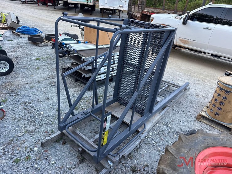 balleymoreindustrial-rolling-stair-lift,-counter-weight-image-2