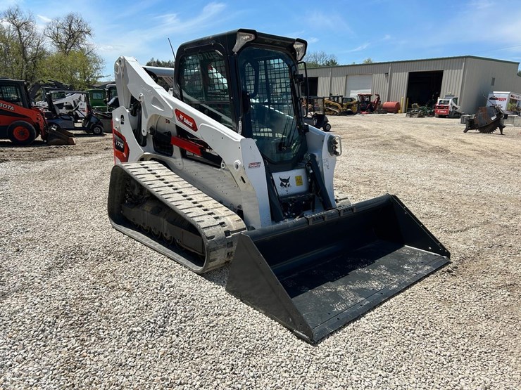 2023-bobcat-t770-image-6