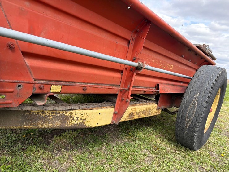 new-holland-512-image-15