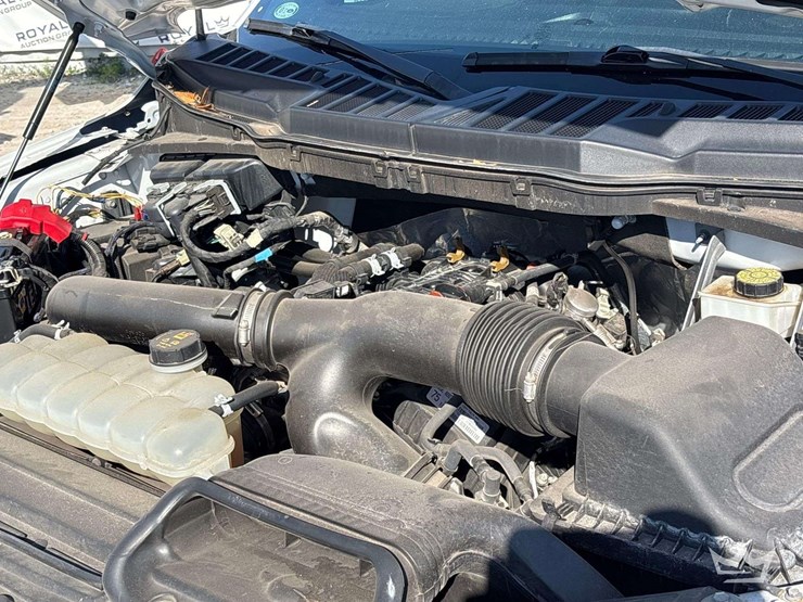 2022-ford-f150-image-9