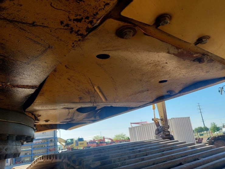 2013-komatsu-pc490-lc-10-image-21