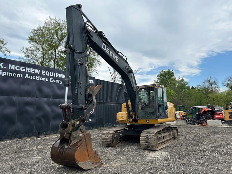 deere-160d-lc-image-7