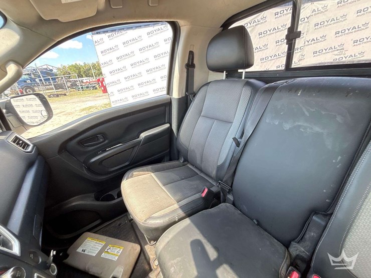 2018-nissan-titan-image-15
