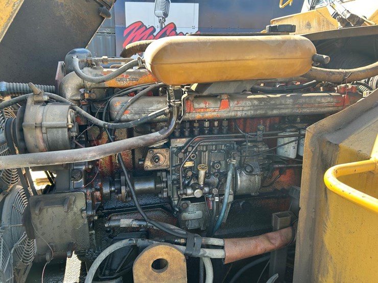 moxy-ha270-rock-truck-image-10