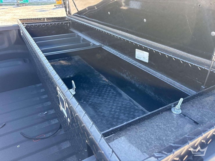 2022-ford-f150-image-16